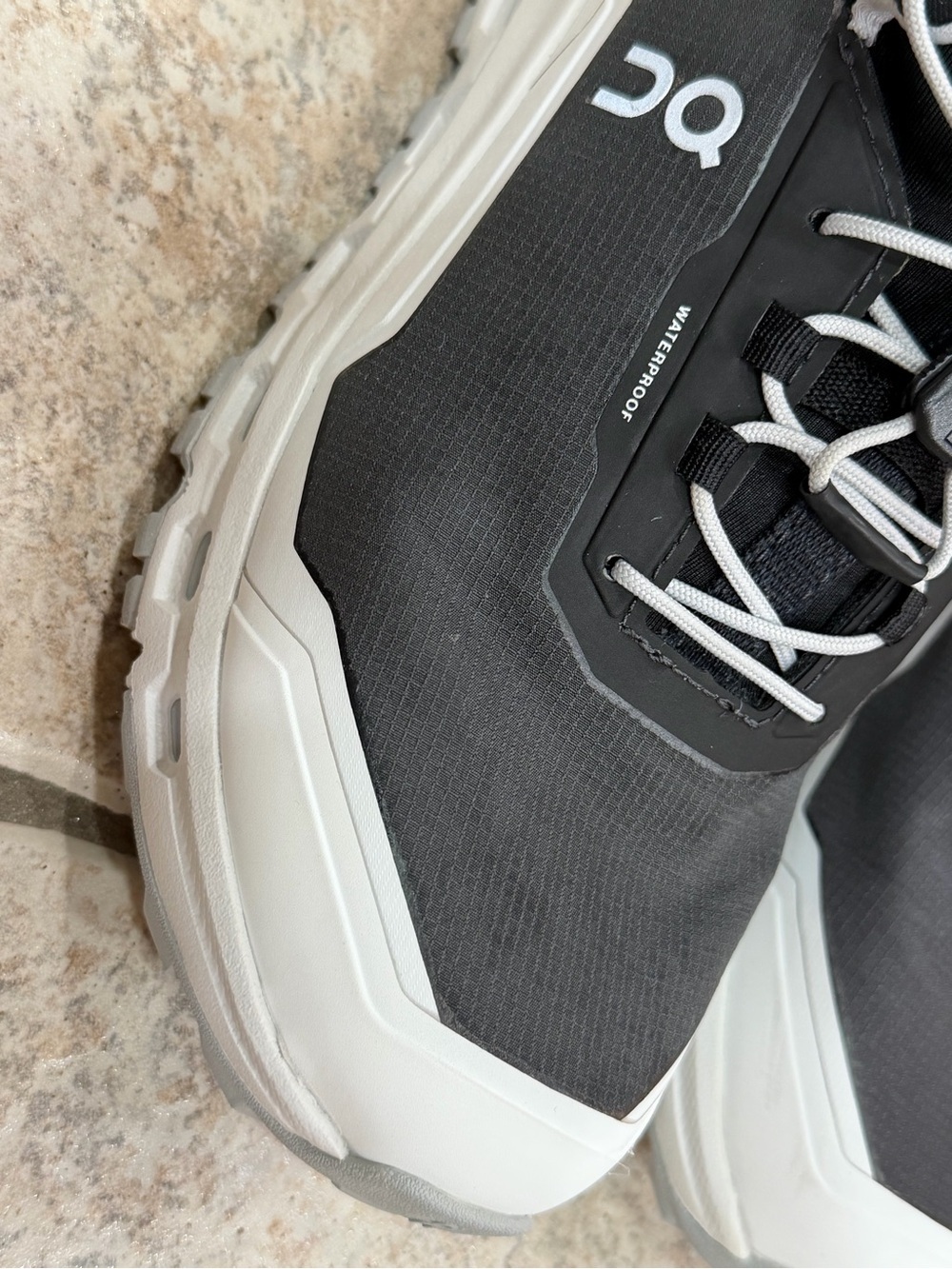 On Cloudhero Mid Waterproof Shoes Youth Sz 5 Y - Picture 10 of 11